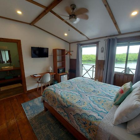 The Sunsetter Bed & Breakfast Bocas Town Luaran gambar